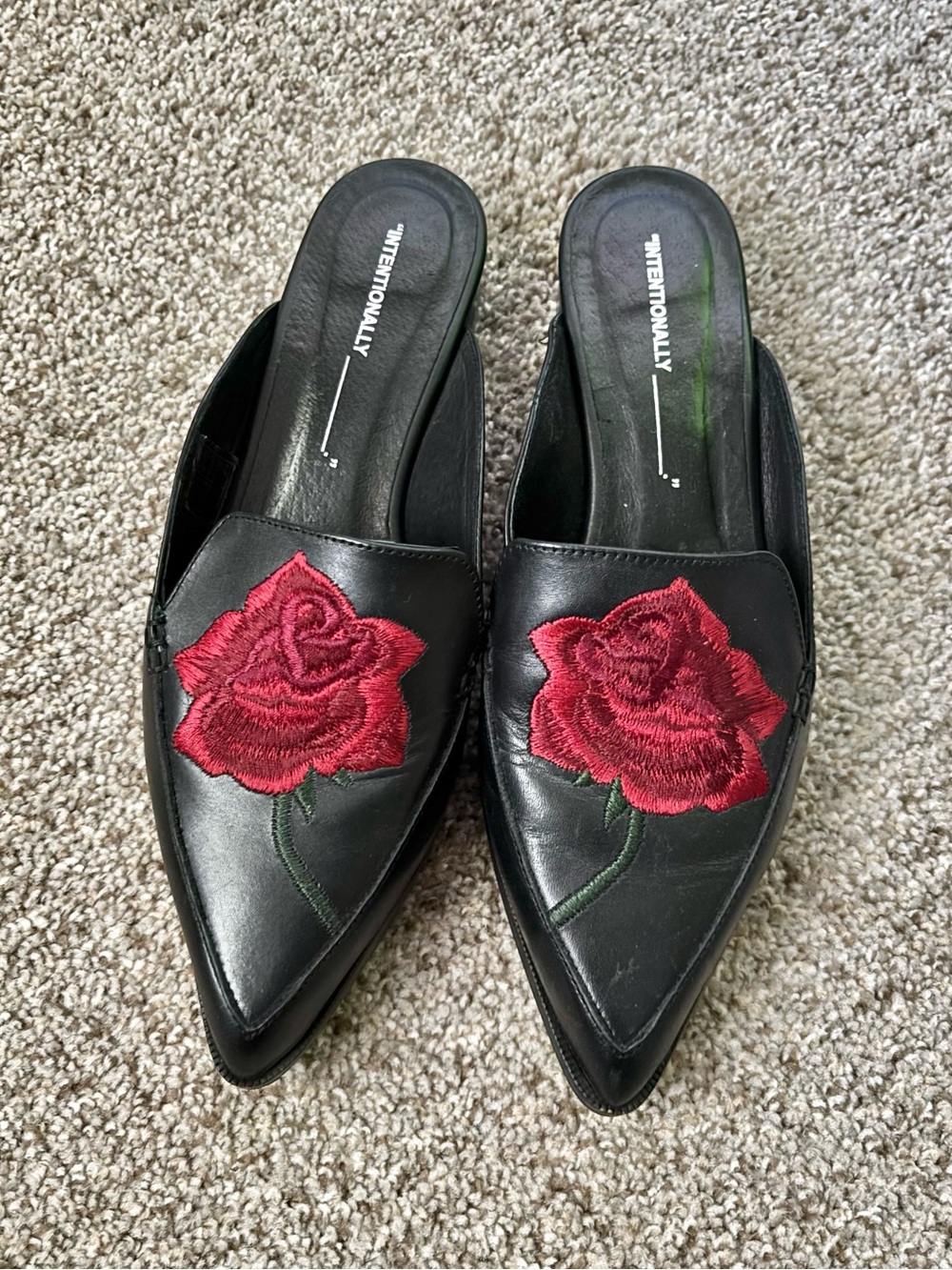 Fanning Embroidered Mule